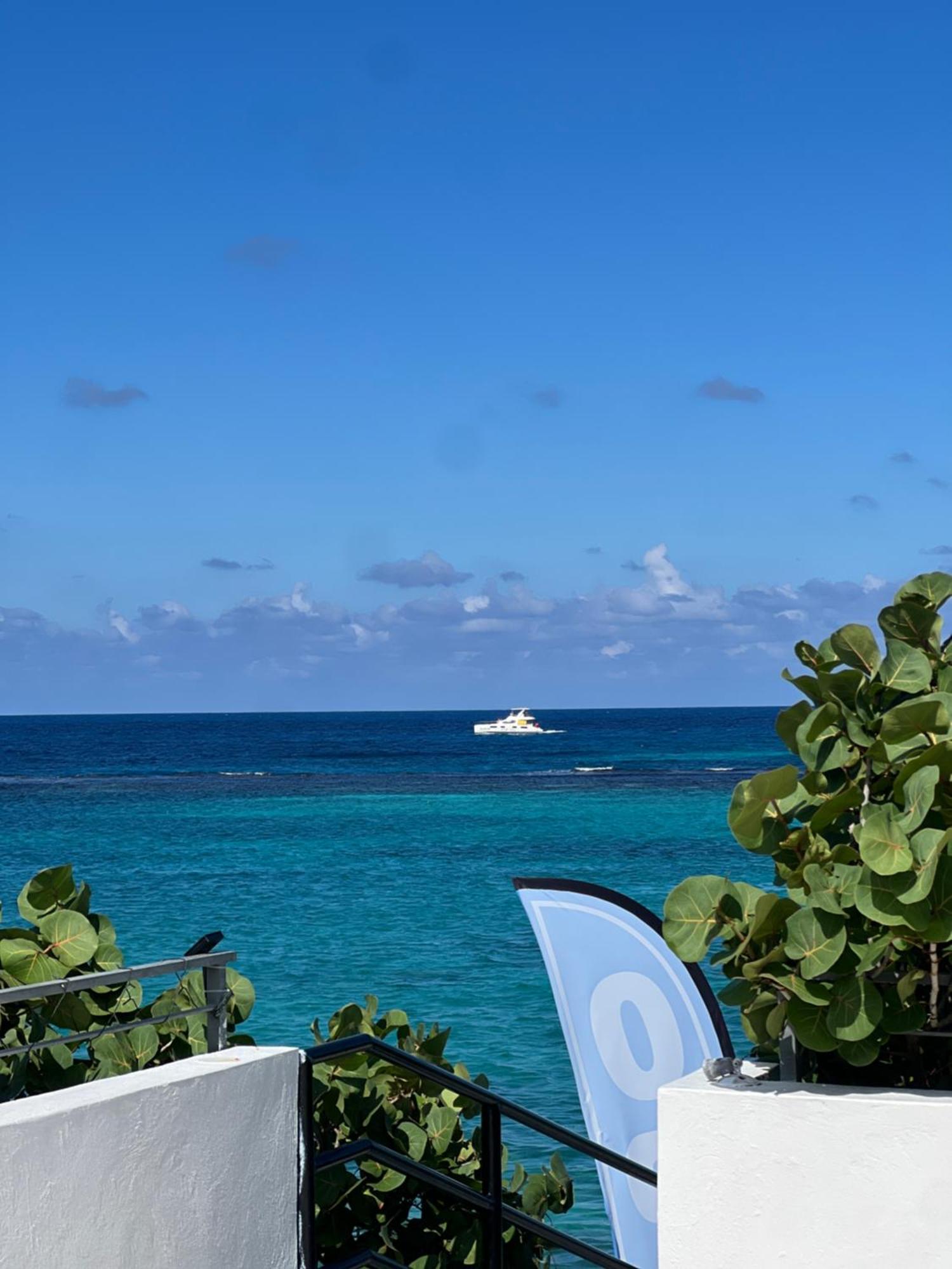 Hotel Ocean Palms Ocho Rios Exterior foto