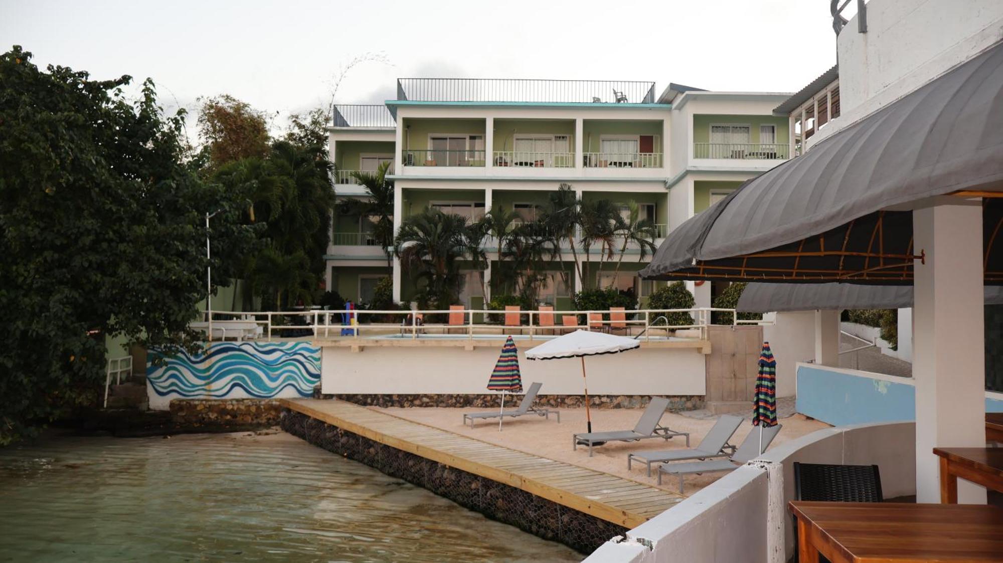 Hotel Ocean Palms Ocho Rios Exterior foto