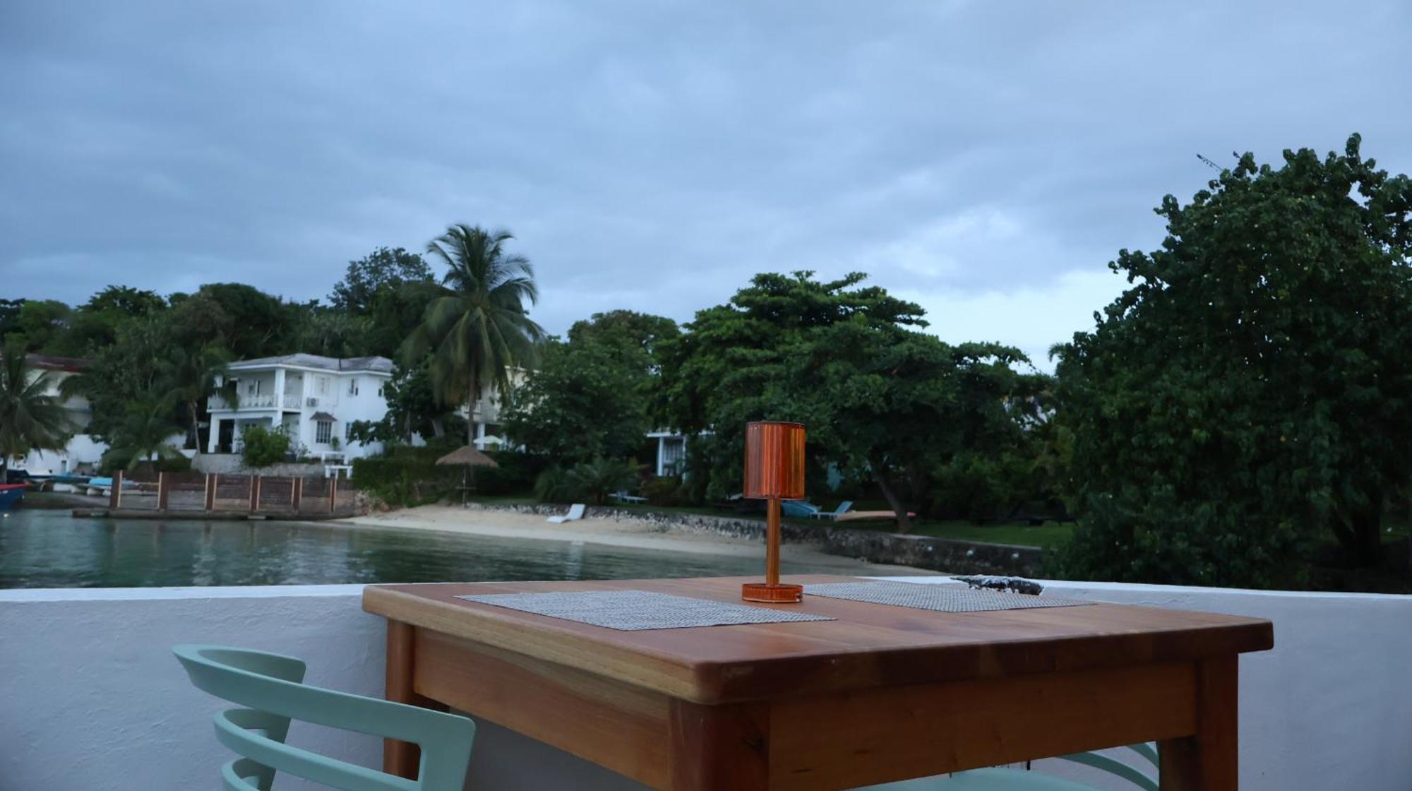 Hotel Ocean Palms Ocho Rios Exterior foto