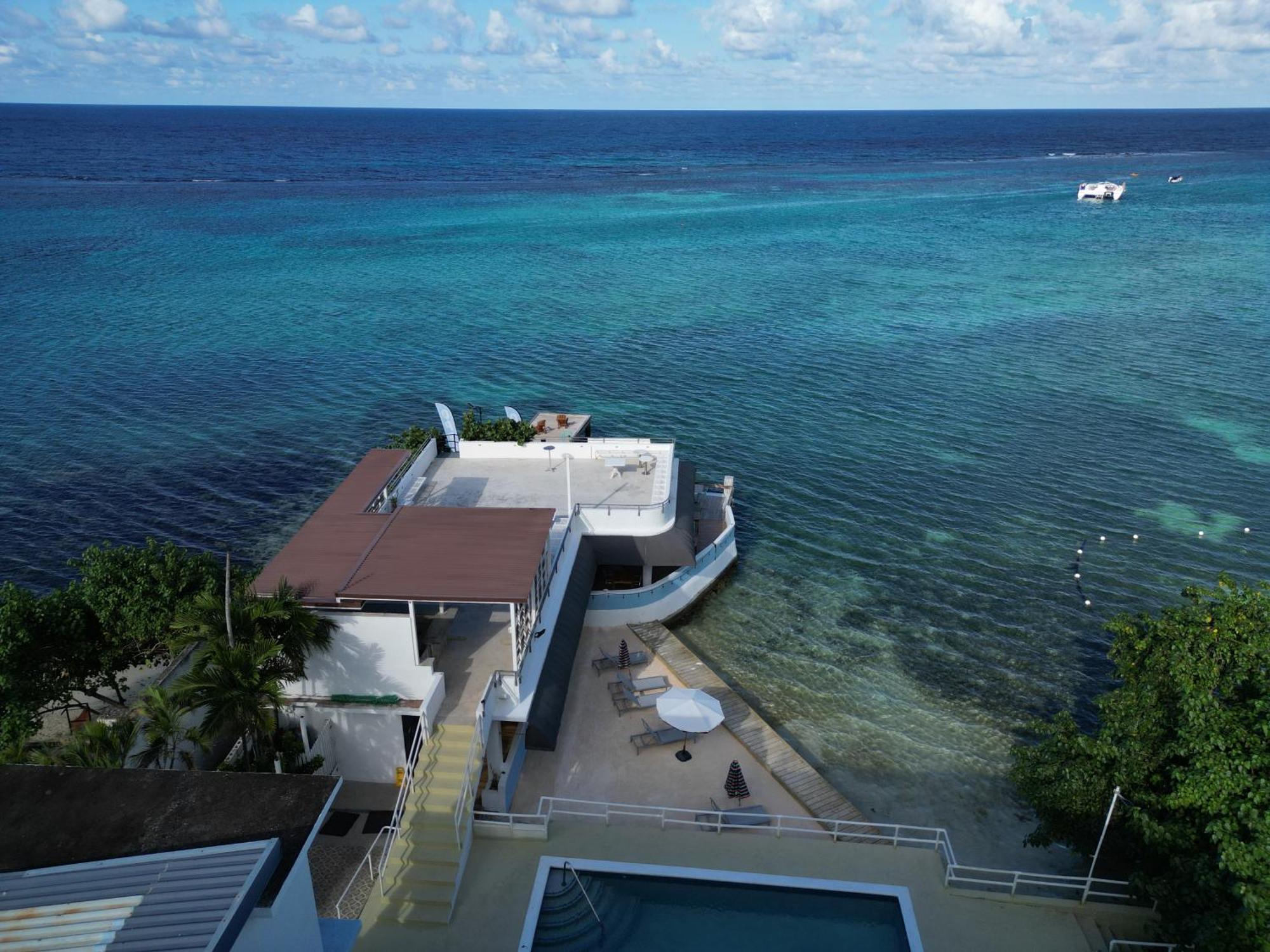 Hotel Ocean Palms Ocho Rios Exterior foto